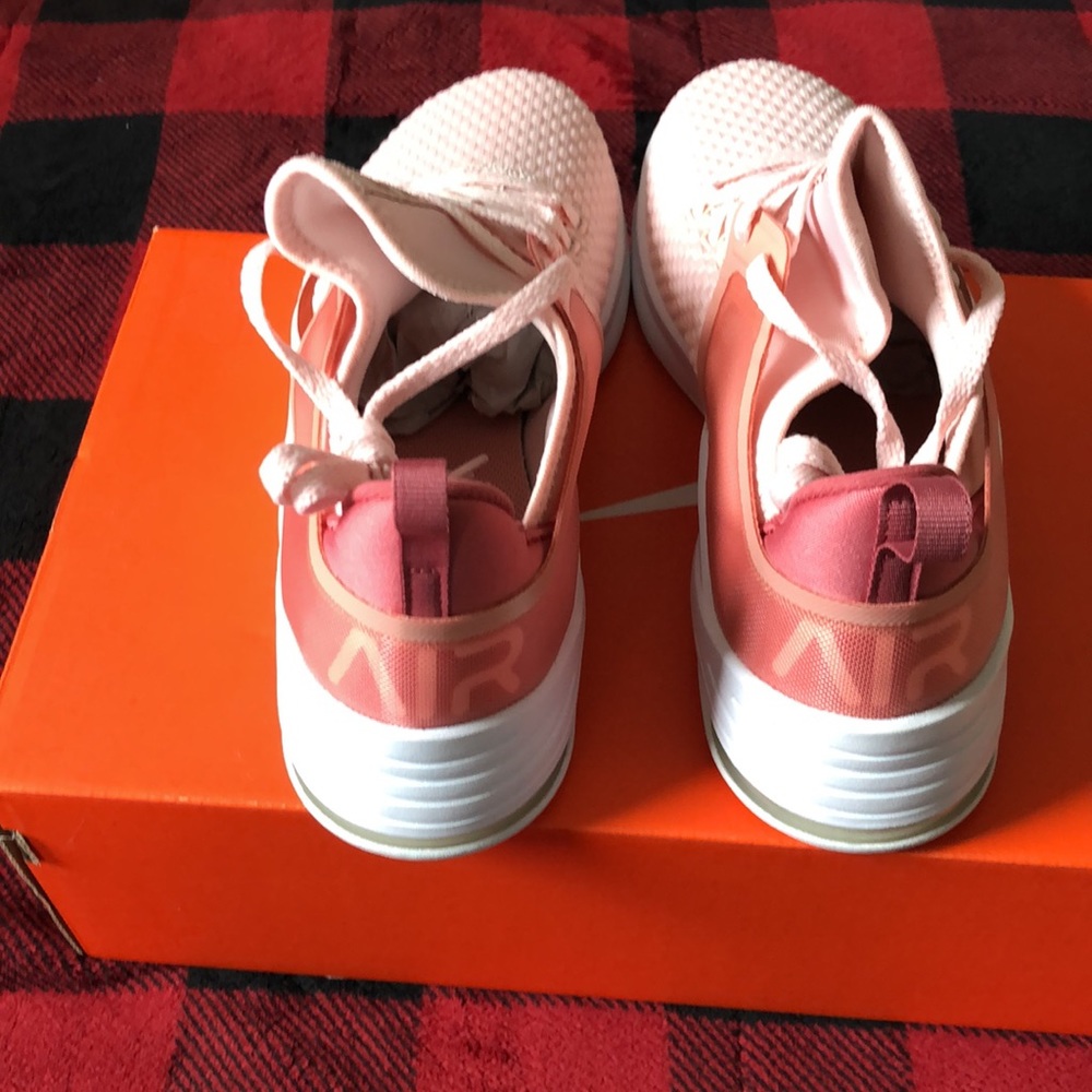 NIB! - Nike Air Bella size 7 - Picture 7 of 14